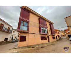 BLOQUE DE PISOS EN VENTA EN VILLAREJO DE FUENTES