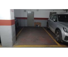 Garaje en Venta en Valencia de las Torres, Valencia