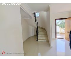 Villa de Lujo en Venta en Cabo Roig, Alicante