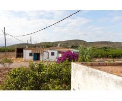 Almacen agricola de 1904 m2 y terreno de 3917 m2. A tan solo 2 km del centro!