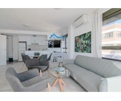 Luminoso apartamento con vistas al mar en el Albir