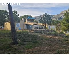 Parcela Urbanizable con casa en Altea La Vella