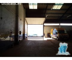 Se vende o alquila Nave Industrial en Carretera de Mérida