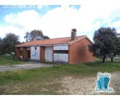 Se vende terreno industrial en el Casar de Cáceres