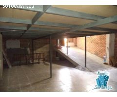 Se vende almacén en zona Hernán Cortés