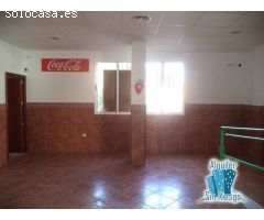 SE VENDE local en zona Mejostilla