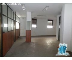 Se alquila o se vende local en zona Colón