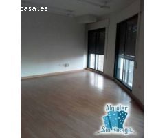 Se vende despacho en el centro