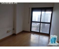 Se vende despacho en el centro