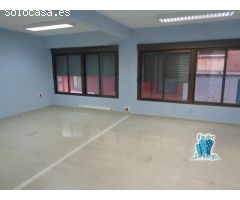 Se alquila o se vende despacho de 150m. en el centro