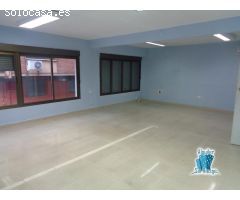 Se alquila o se vende despacho de 150m. en el centro