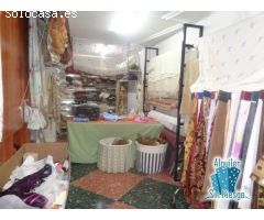 Se alquila o vende  local en Moctezuma