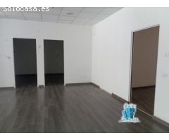 Se vende amplio local totalmente reformado en zona Centro