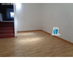 Se vende amplio local totalmente reformado en zona Centro