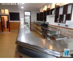 SE VENDE BAR EN  HERNÁN CORTÉS