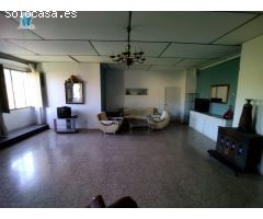 Se venden 2 locales en Parte Antigua