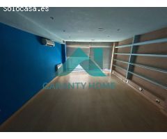 SE VENDE OFICINA EN ZONA COLÓN