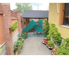 SE VENDE CHALET EN CASTELLANOS