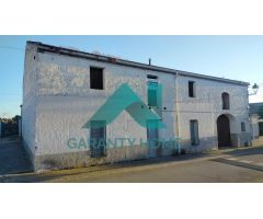 SE VENDE CASA EN TORREMOCHA