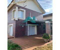SE VENDE CHALET EN EL R-66