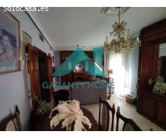 SE VENDE MAGNÍFICO ADOSADO EN ZONA FRATRES