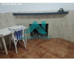 ???? ¡SE VENDE CASA EN EL CENTRO DE GARROVILLAS DE ALCONÉTAR! ?