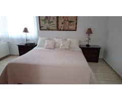 ¡Exclusivo chalet en Archena con espacios únicos para disfrutar!