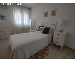 ¡Exclusivo chalet en Archena con espacios únicos para disfrutar!