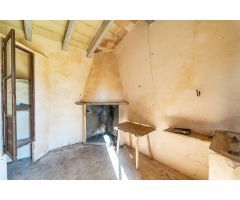 Terreno Rustico con pequeña casa para reformar al este de Petra, Mallorca