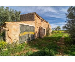 Terreno Rústico con Edificaciones a Restaurar en Campos, Mallorca