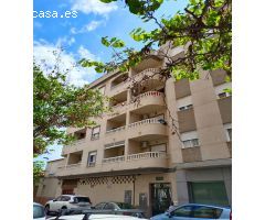 Apartamento 2 dormitorios en Primera Planta con patio privado y terraza en Zona Villamadrid
