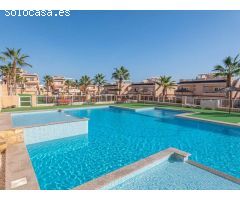 LUJOSO BUNGALOW PLANTA BAJA CON AMPLIA TERRAZA