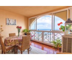 Impresionante Piso de 3 Habitaciones con Vistas Panorámicas al Mar
