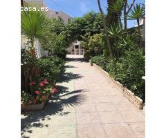 Chalet independiente con piscina y casa de invitados