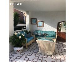 Chalet independiente con piscina y casa de invitados