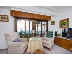 Apartamento en 1ª línea con vistas al mar