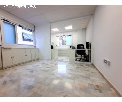 Oficina en Venta en San Pedro de Alcántara, Málaga