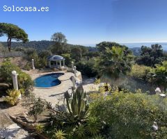 Casa con vista al mar y pista de tenis