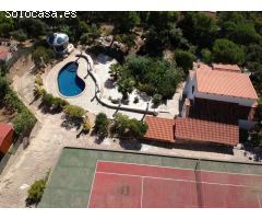 Casa con vista al mar y pista de tenis