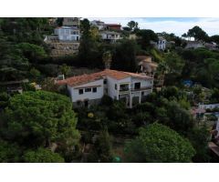 Gran Villa en Serra Brava para reformar con Licencia Turistica