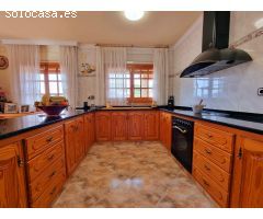 Magnífico Chalet en Urbanización Los Pinares, Lloret de Mar