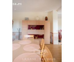 Exclusiva casa con LICENCIA TURISTICA con vistas al mar en La Riviera - ¡Oportunidad única!
