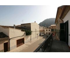 Edificio de 373 m2 en Pollença: 2 plantas, 2 apartamentos independientes y muchas posibilidades