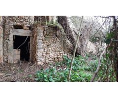 Se vende casa señorial para reformar en Binissalem