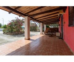 A la venta casa y terreno edificable en SArenal