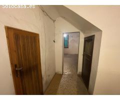A la venta casa para reformar en Campanet