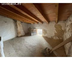 A la venta casa para reformar en Campanet