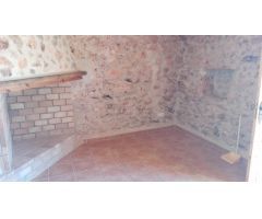 Venta de finca de 7.000 m2 con casita reformada en Son Tano (Sencelles)