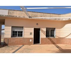 SE VENDE LOCAL PARA OFICINAS