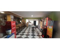 SE VENDE BAR EN PLENO FUNCIONAMIENTO CON ALTA RENTABILIDAD